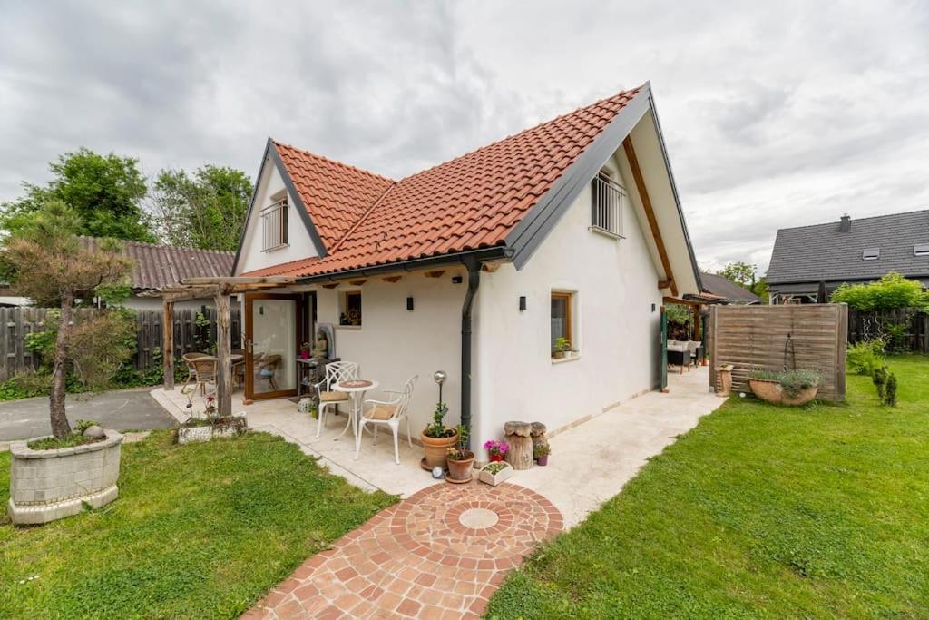 Idyllic Holiday Home - Relaxation Place Leibnitz Esterno foto